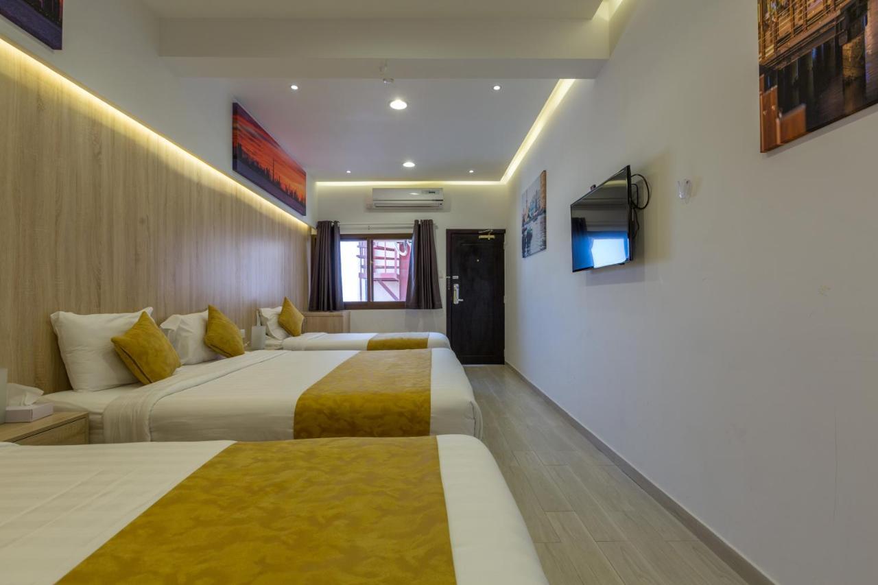24 Gold Hotel Dubai Exterior foto